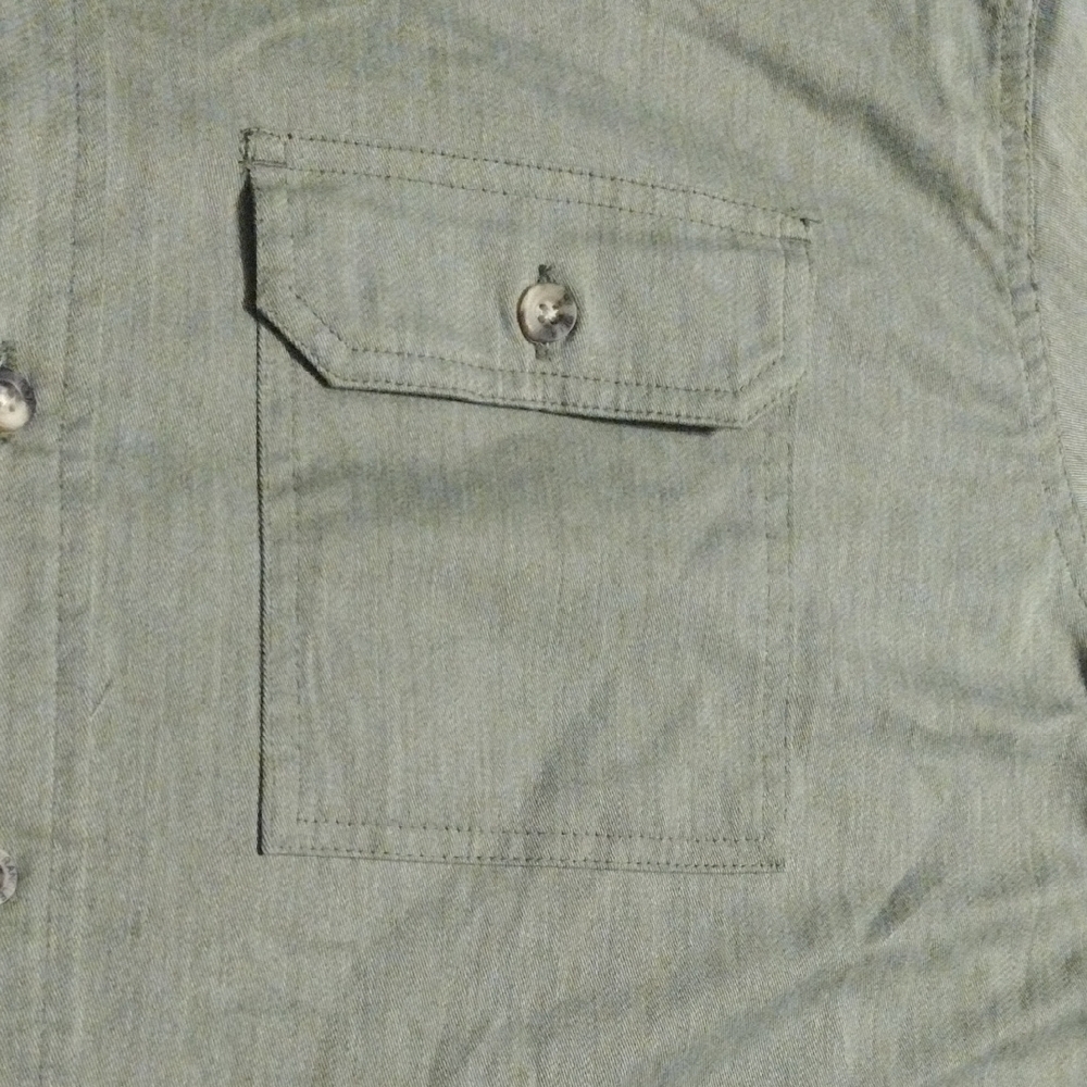 Wrangler Light Gray Button-Up Shirt - Picture 3 of 7